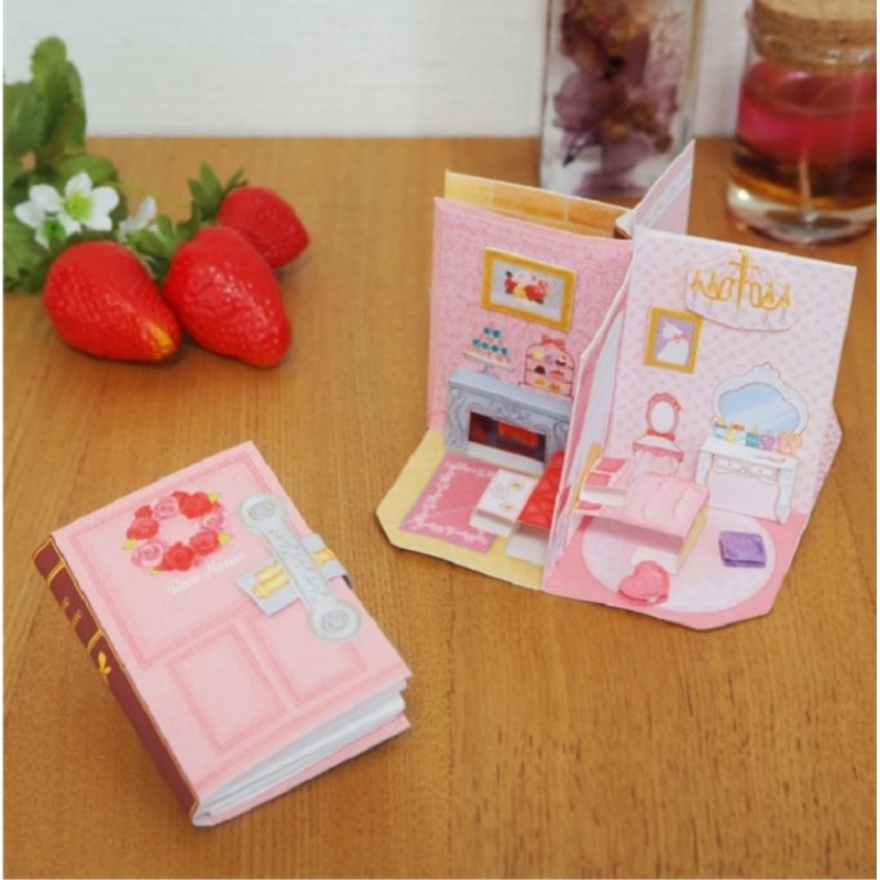 - Mô Hình Cuốn Sách Rose House