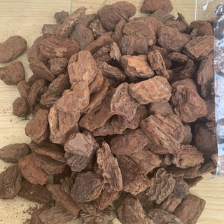 1kg vỏ thông đỏ trồng lan 3-4cm đã xử lý