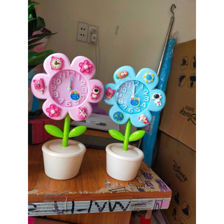 ĐỒNG HỒ BÁO THỨC HÌNH HOA (KÈM STICKER)