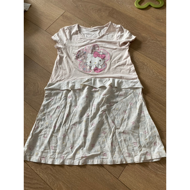 Váy bé gái 5tuổi cao 100cm Trở xuống - Thanh lý đã sử dụng