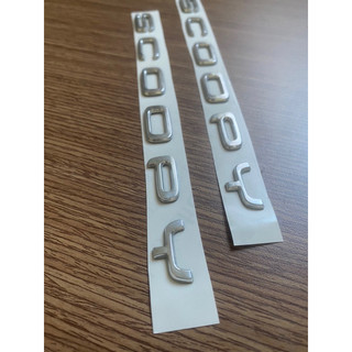 Tem chữ nổi Scoopy màu bạc_Decal