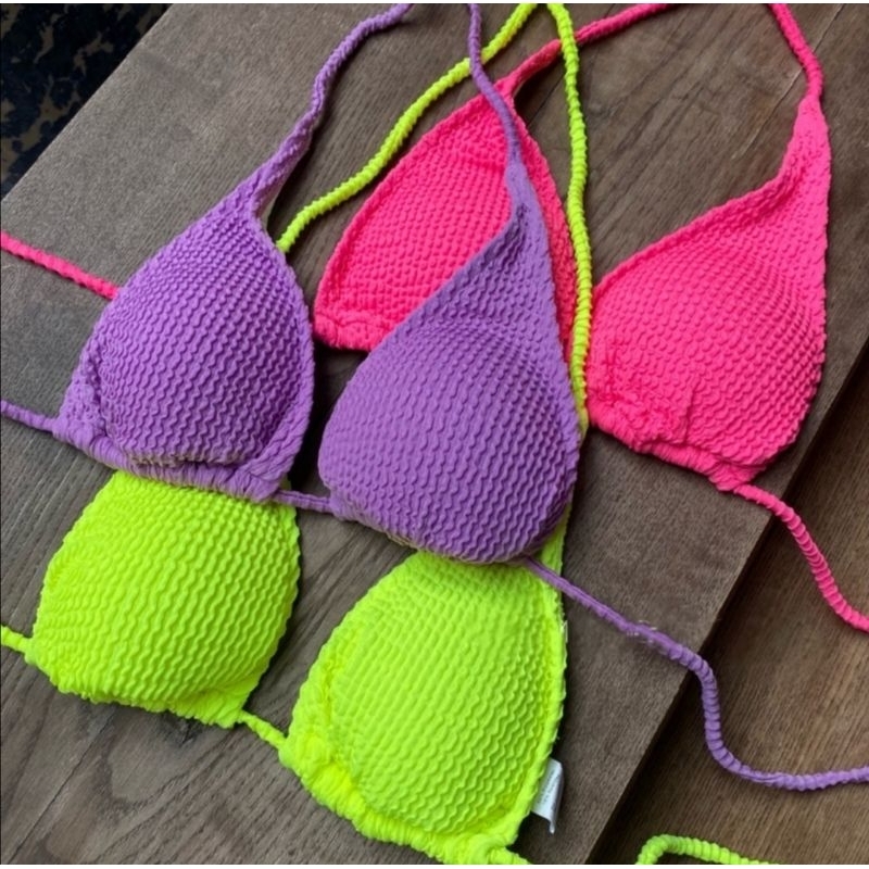 Bikini Tam Giác Phối Màu Dạ Quang Trắng Da