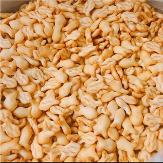 Bánh cá mặn Kinh Đô