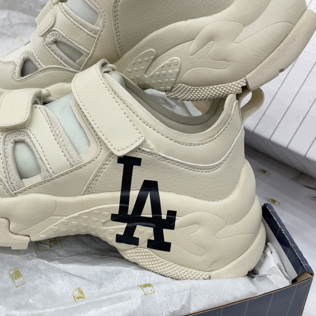 Dép sandal MLB big ball chunky mas newyork yankees, sục LA quai dán, sandal rọ mẫu mới nhất 2023 CÓ SẴN fullbox