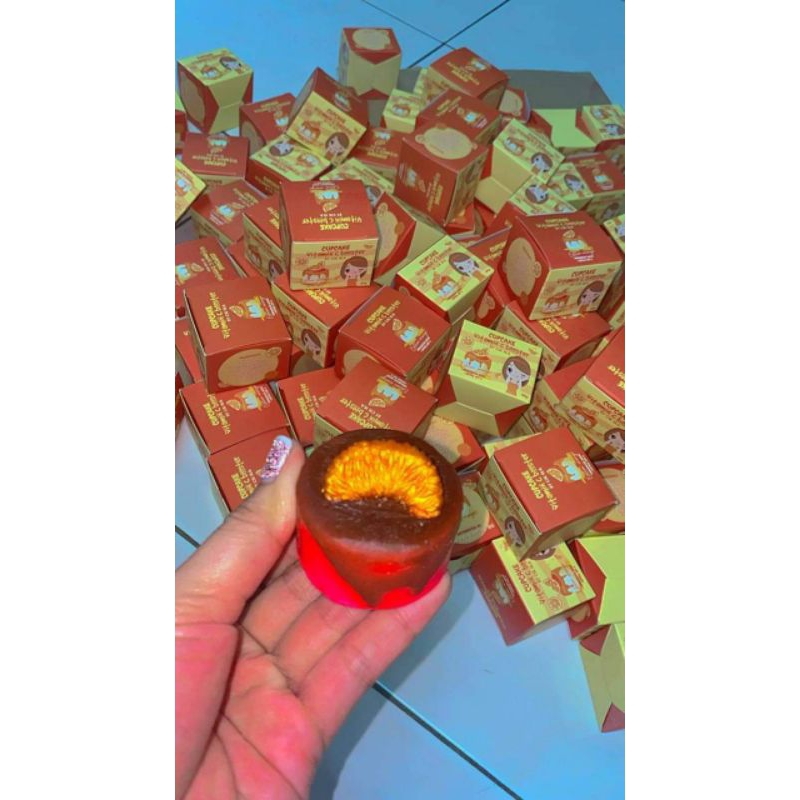 Soáp tắm trắng CupCake turbo VITAMIN C 🍊🍊🍊(65g) hàng chuẩn 100% Malaysia tặng 🎁🎁