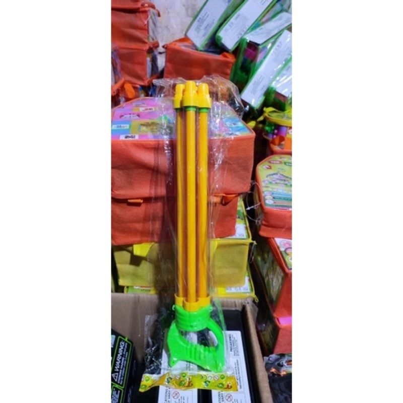 《 HCM 》Súng bắn nước 1 nòng , 2 nòng , 4 nòng cho bé chơi mùa hè, chơi công viên, chơi biển