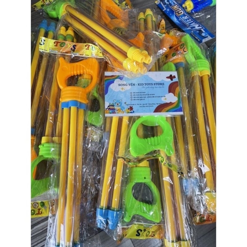 《 HCM 》Súng bắn nước 1 nòng , 2 nòng , 4 nòng cho bé chơi mùa hè, chơi công viên, chơi biển