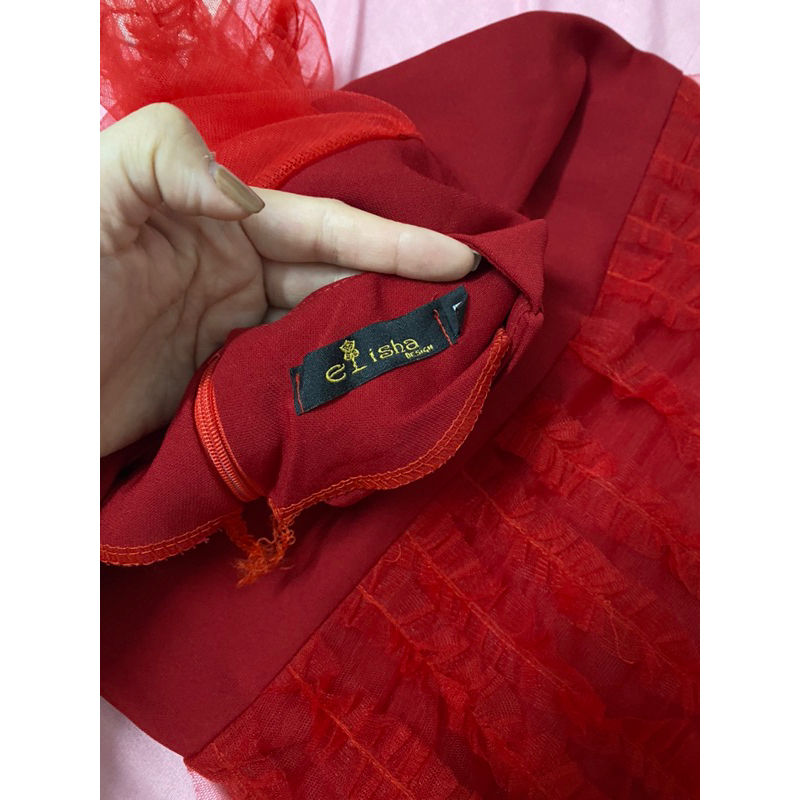 Pass váy đỏ đi tiệc thiết kế elisha