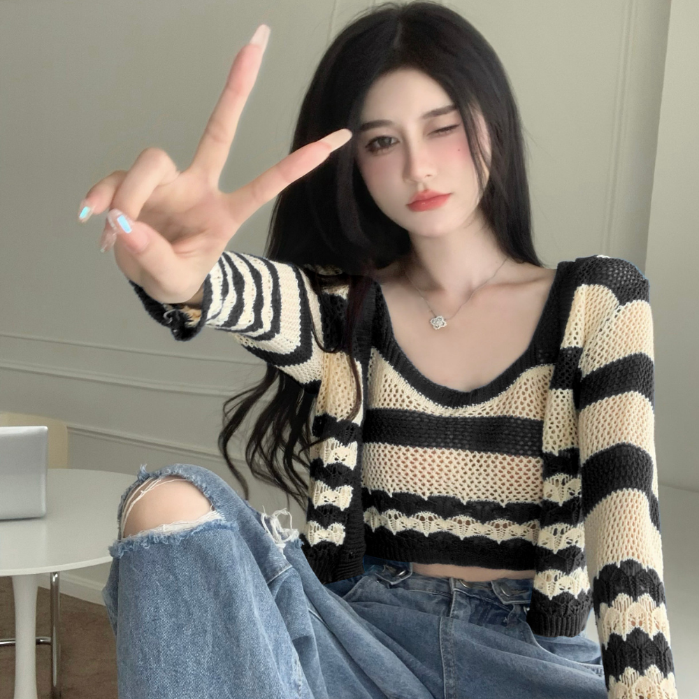 Set Áo 2 Dây Kèm Áo Khoác Cardigan Len Lưới Montoghi Quảng Châu, Áo 2 Dây Bản To Mềm Mịn Style Hàn Quốc 1993 Boutique