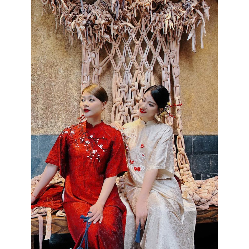 💐 Áo dài cách tân gấm xuông, hoạ tiết thêu nổi cao cấp🌷