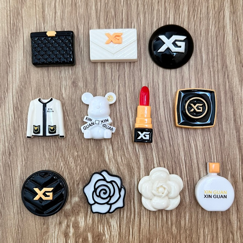 STICKER / JIBITZ / CHARM SANG CHẢNH TRANG TRÍ DÉP SỤC, DÉP CROCS