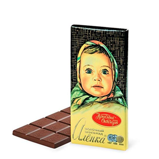 Socola thanh Alenka 90g vị truyền thống của Nga, in hình cô gái quàng khăn,