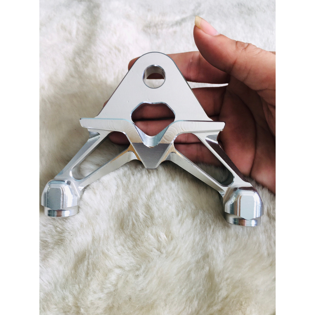 Pát sau EX135/150 gắn Heo dầu Brcmbe 4(Heo Tai Xanh) Lỗ Trụ 10mm, Khoảng cách 2 lỗ trụ 100m Heo dầu 50A Pát CNC