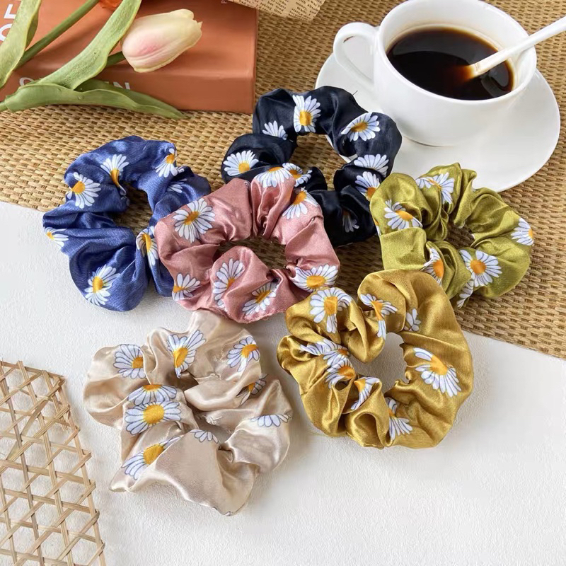 Dây buộc tóc Scrunchies hoa cúc Butterfly