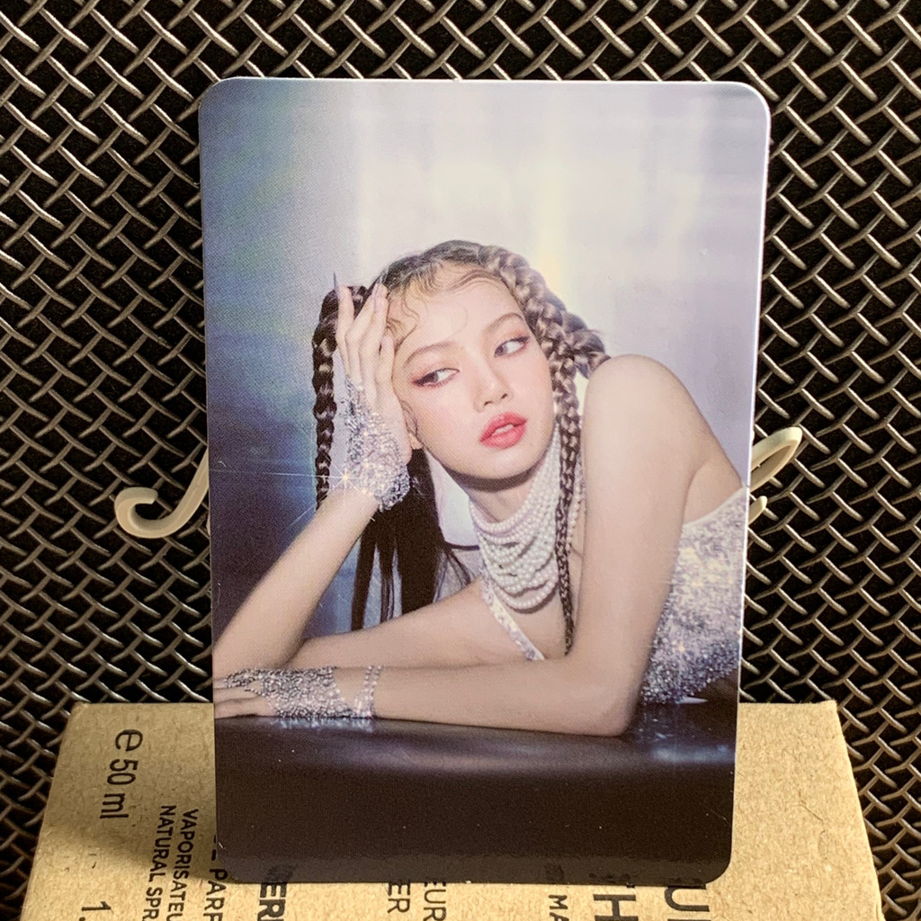 Card bo góc Lisa - Album Lalisa chính hãng
