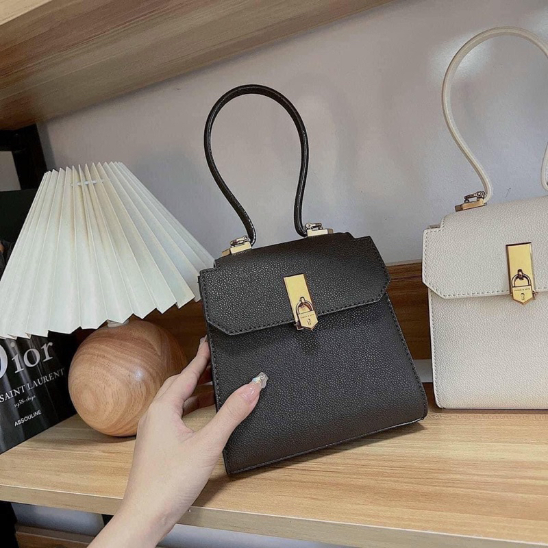 Túi Cnk quai xách mới