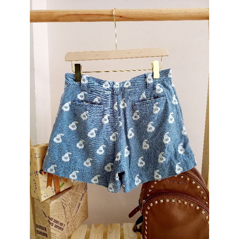 Quần sọt jean thêu quả lê hiệu Peu pre's