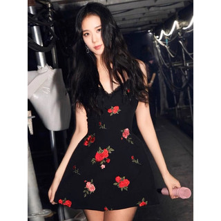 Đầm hoa Jisoo BlackPink thời trang 2023 cho các cô nàng dễ thương