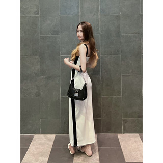 Đầm body cúp viền dài