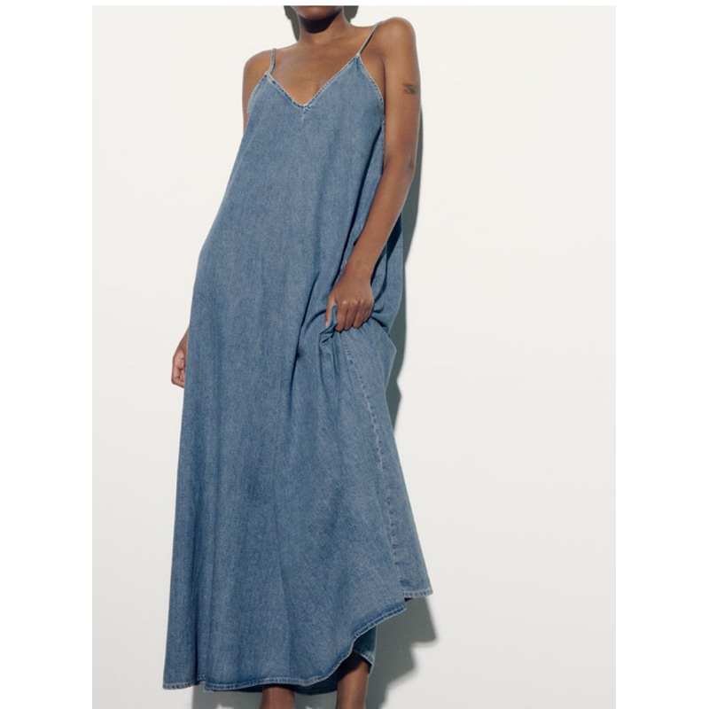 PUR. Studio - Đầm xoè denim cổ V