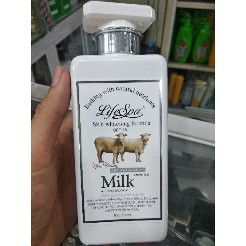 Sữa Tắm Trắng Da Milk Life Spa Nhật Bản 500ml