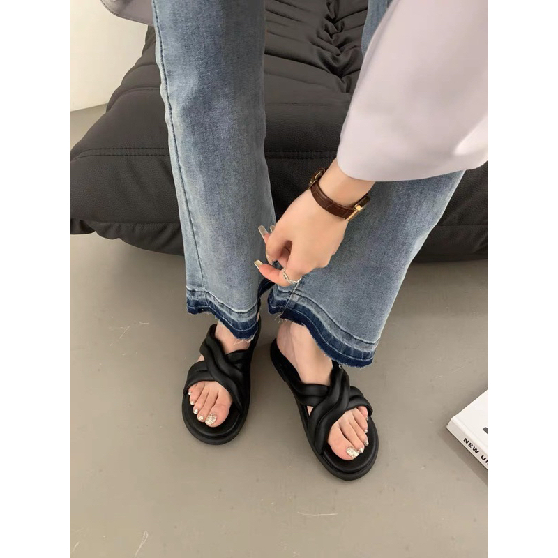 GL_A6_0303 dép quai chéo