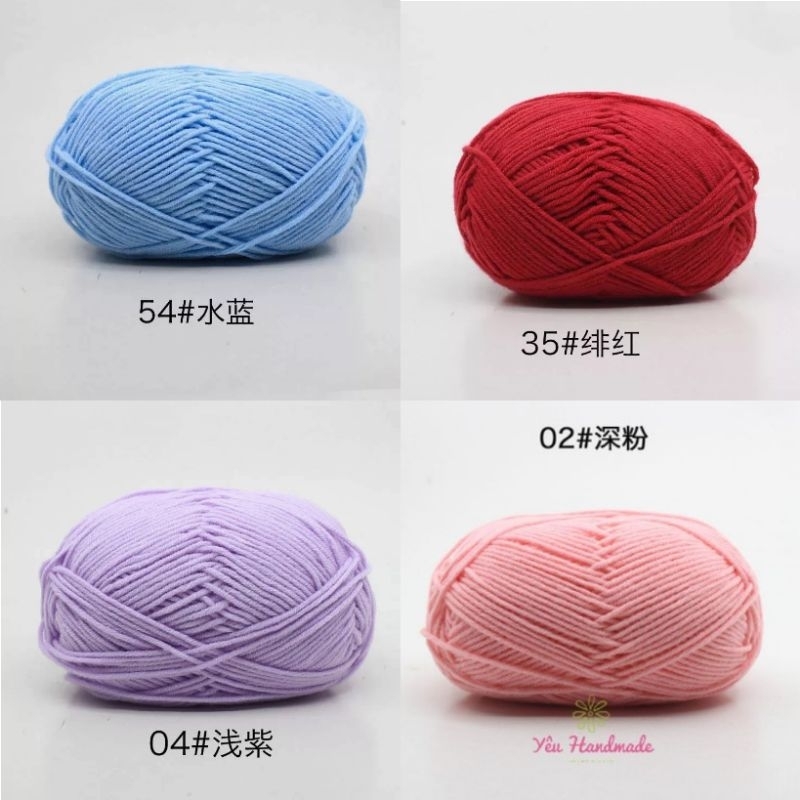 Móc khoá cá voi bằng len