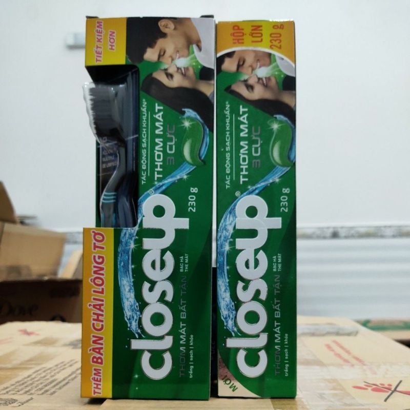 Kem đánh răng closeup bạc hà