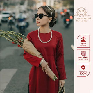 Áo dài nữ xưa dáng suông feather cổ tròn.