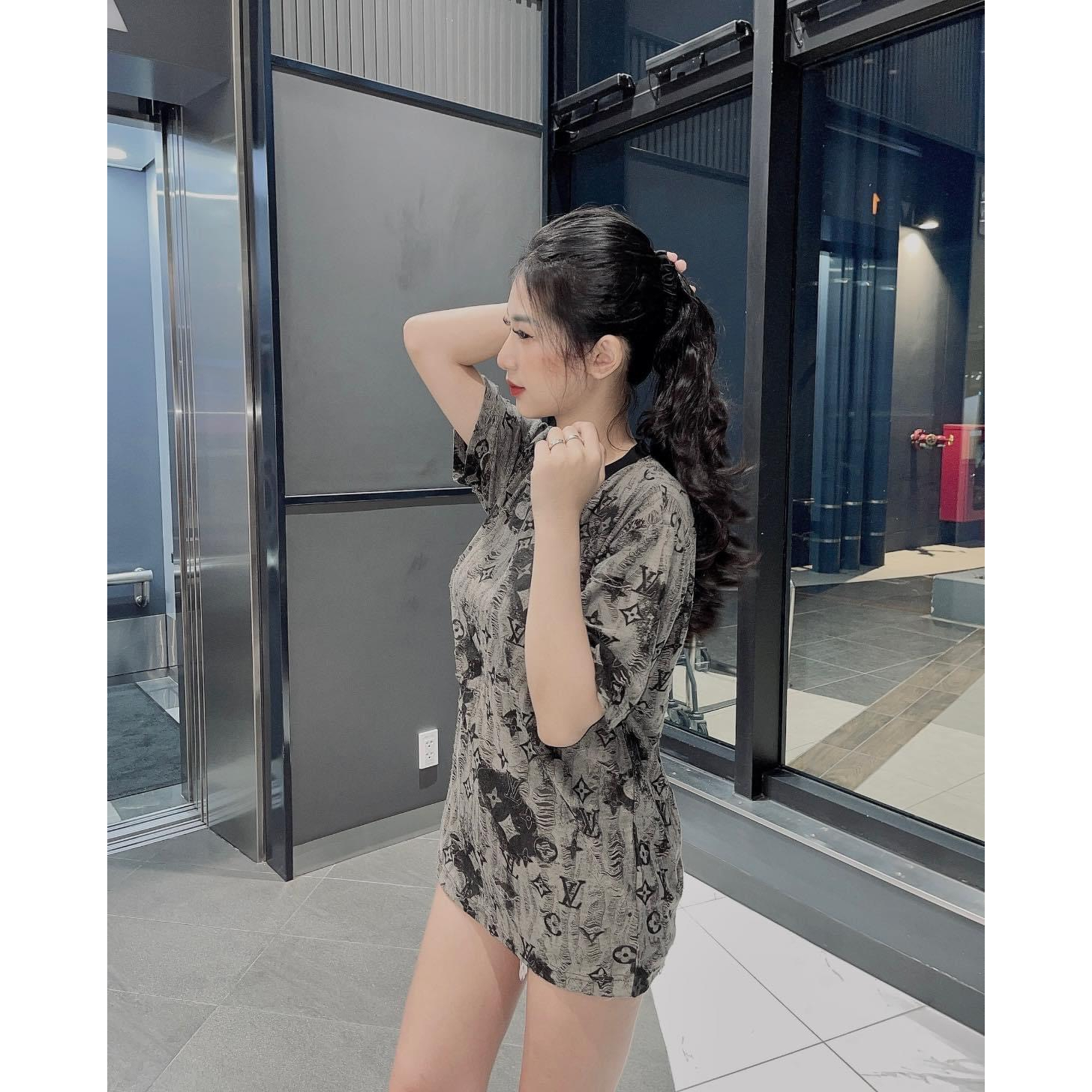 Áo Phông  Nam Nữ LV Rách In Họa Tiết Chất Liệu Cotton Thấm Hút Mồ Hôi, Thời Trang Nam Nữ Siêu Cấp