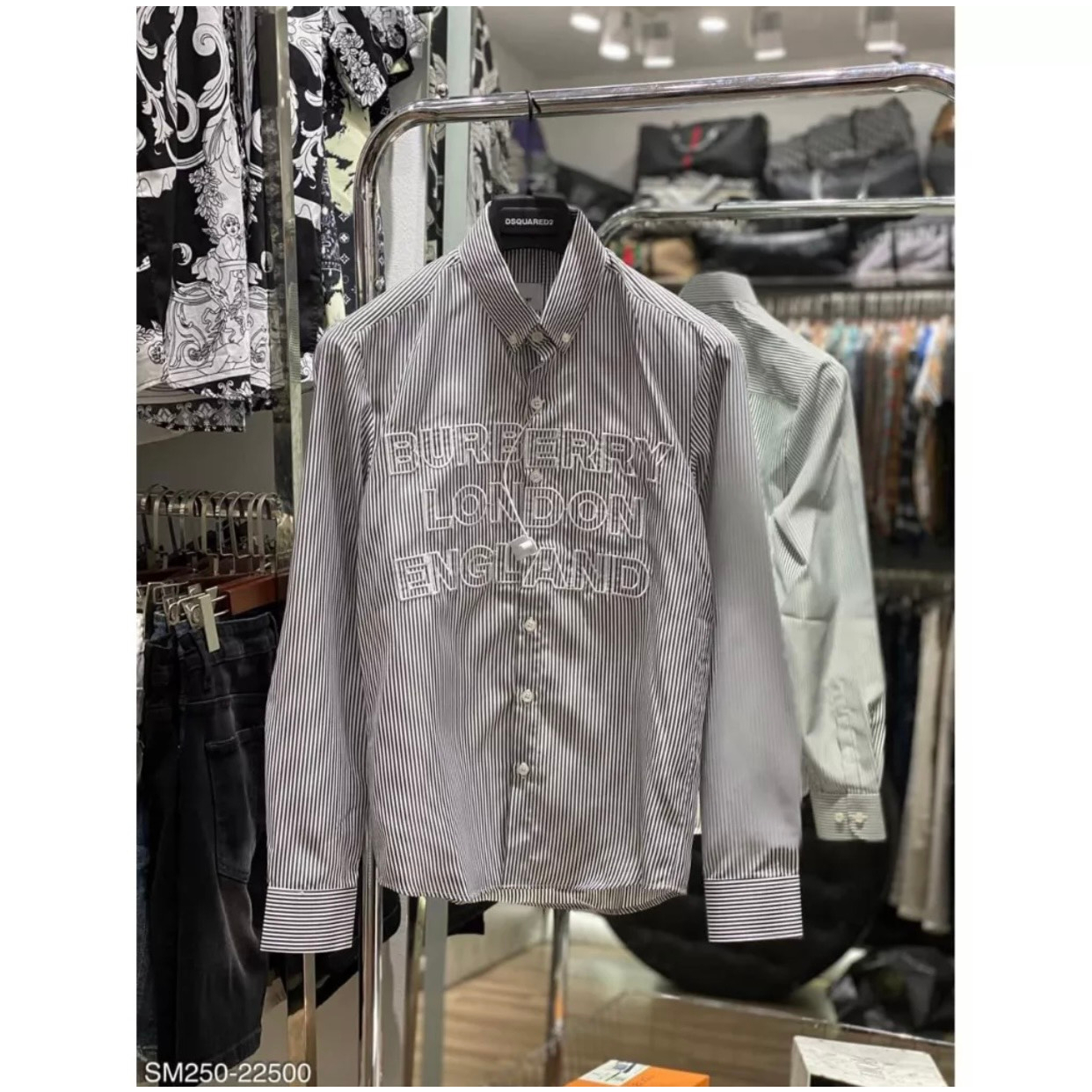 Áo Sơ Mi BURBERRY LONDON ENGLAND Ngắn Tay Kẻ Xám Chữ Thêu Cao Cấp | BigBuy360 - bigbuy360.vn