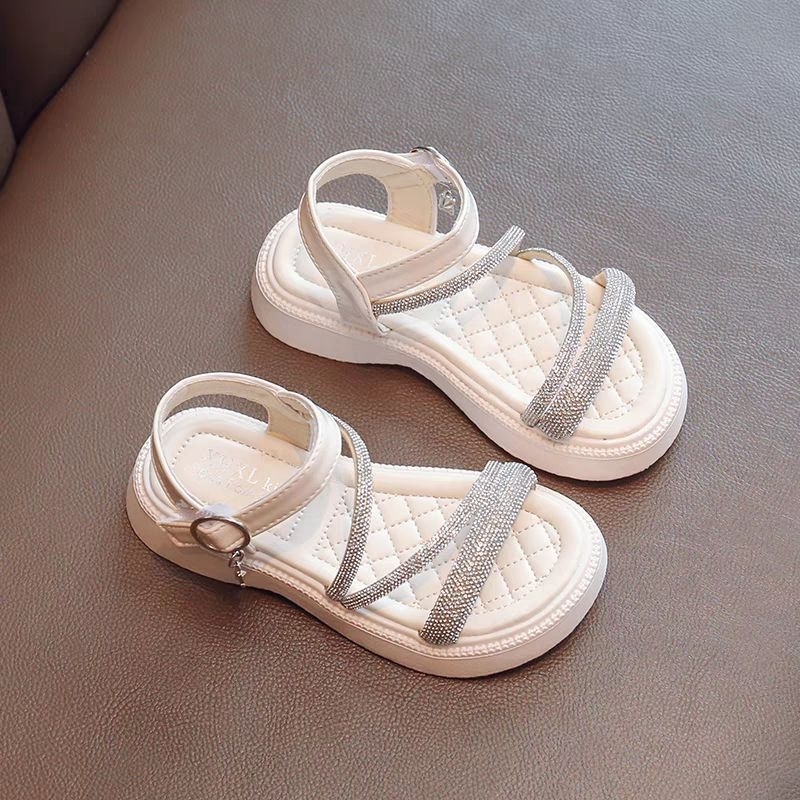 Sandal bé gái dép quai hậu cho bé đính đá sáng sang chân đen trắng quai chéo