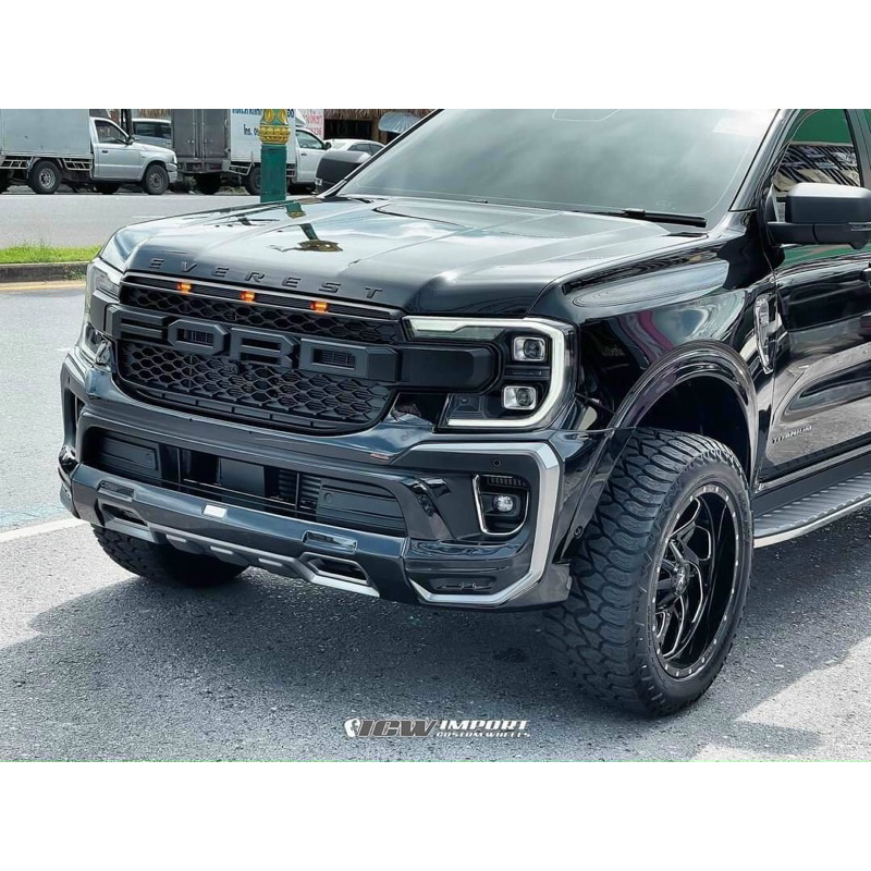 Mặt galang chử Ford nân cấp cho xe EVEREST WILTRACK 2023, mặt galang Ford phong cách RAPTO