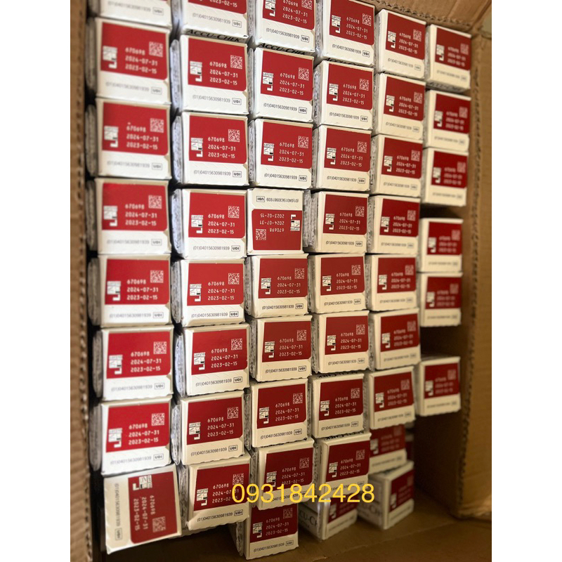 QUE THỬ ĐƯỜNG HUYẾT ACCUCHECK PERFORMA 25-50 QUE HÀNG CÔNG TY 100% date xa