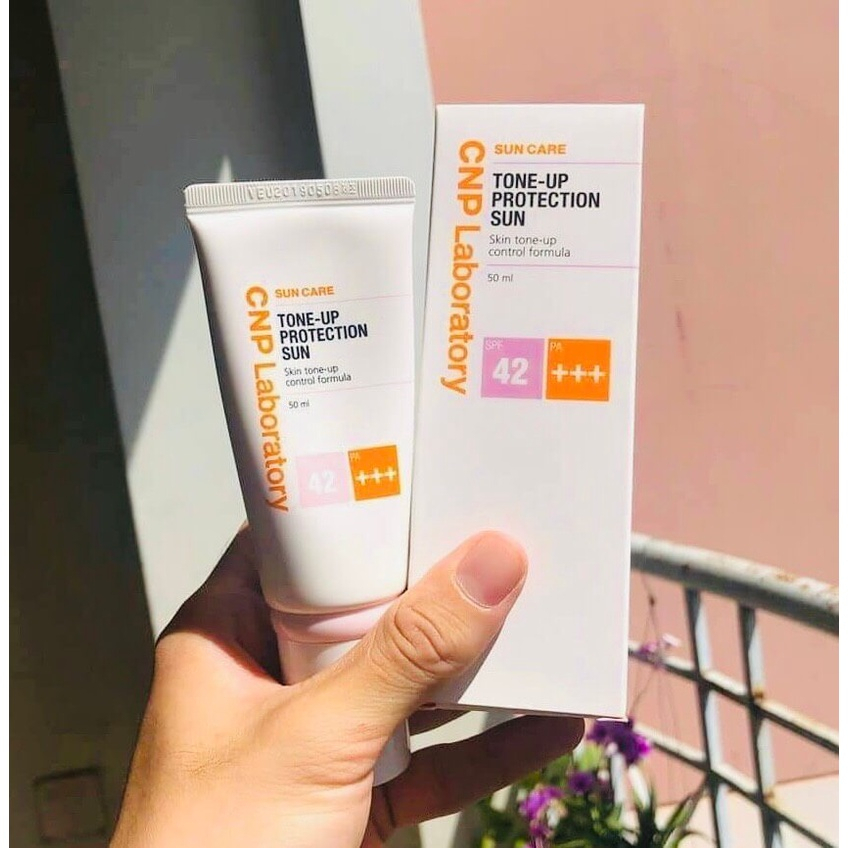 Kem chống nắng nâng tone kiềm dầu CNP Laboratory Tone-Up Protection Sun SPF42/PA+++ 50 gram