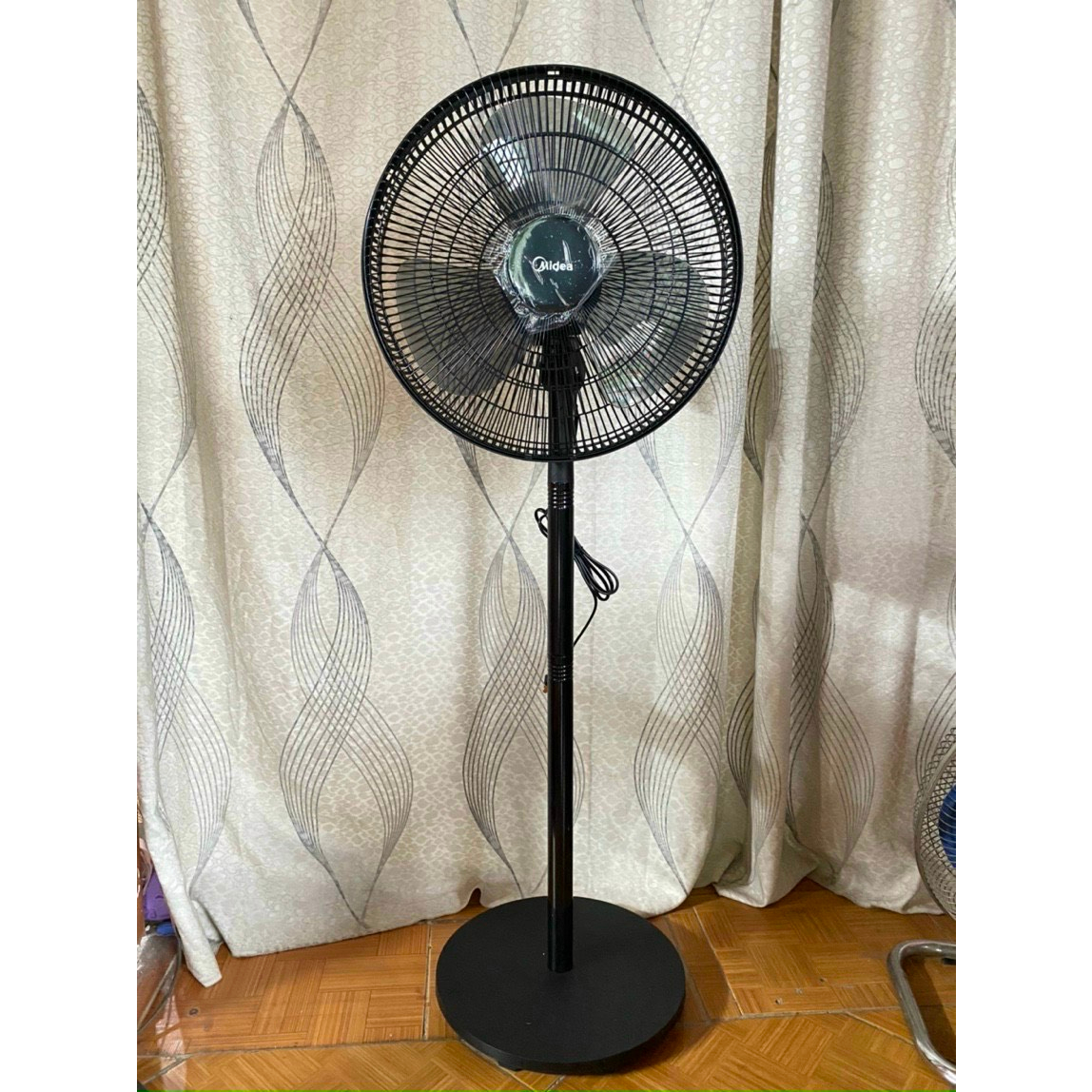 Quạt điện đứng cao cấp Midea FS40-15Q.\FS40-15QR Điều khiển từ xa. Quạt đứng Toshiba, HÀNG CHÍNH HÃNG