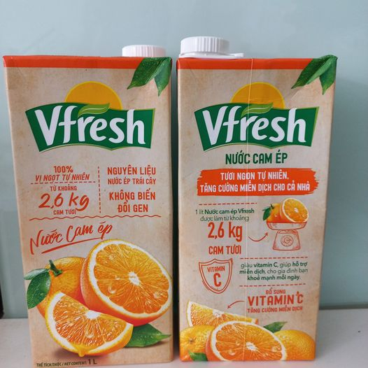 Nước Vfresh cam ép 100% - Hộp giấy 1L/Expiry date: 21-25/05/2023.Hang vẫn dùng bình thường nếu mọi người ko lấy thì cứ b