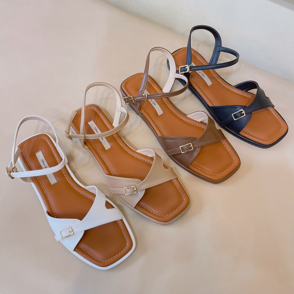 Giày Sandal Nữ đế bệt Moa Moe quai chéo Đế Su Mềm Êm Chân VNXK