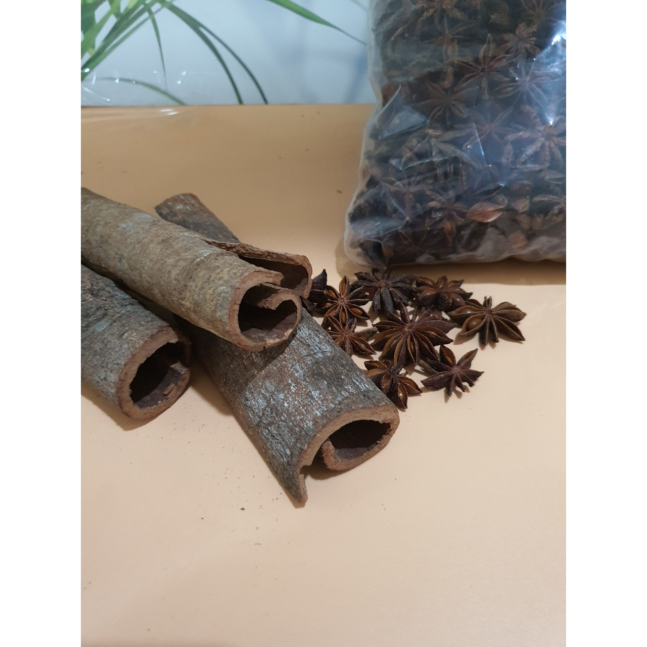 Vỏ quế khô 1kg còn vỏ làm dược liệu hay gia vị nấu