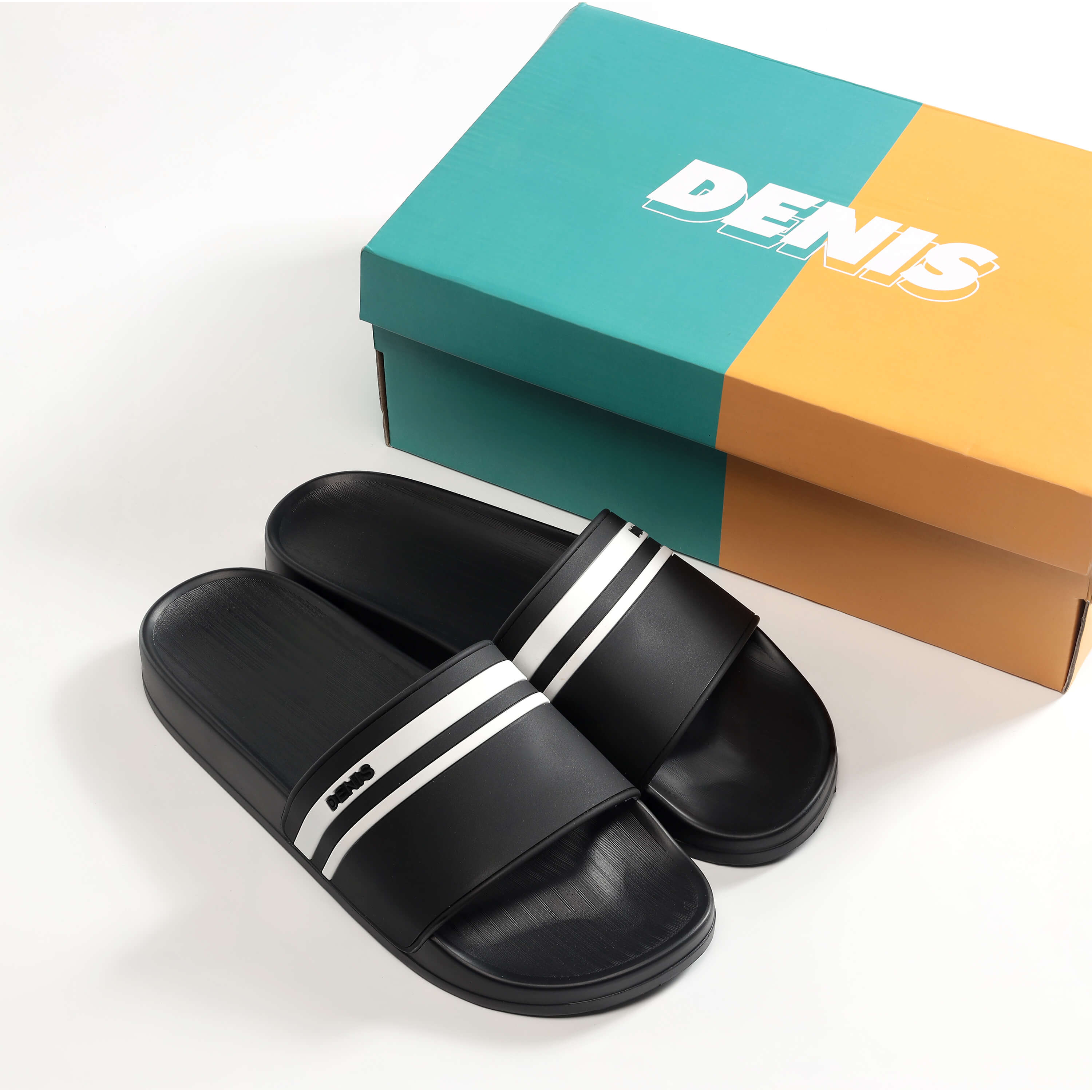 Dép quai ngang nam nữ Denis NT02 Unisex Slipper Màu Đen viền trắng Ngoài trời