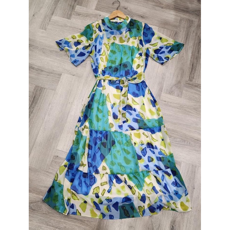 Đầm Maggy london dư vải xịn rất đẹp