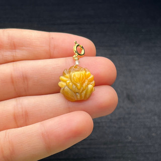 Charm treo vòng hồ ly đá mắt hổ vàng tâm