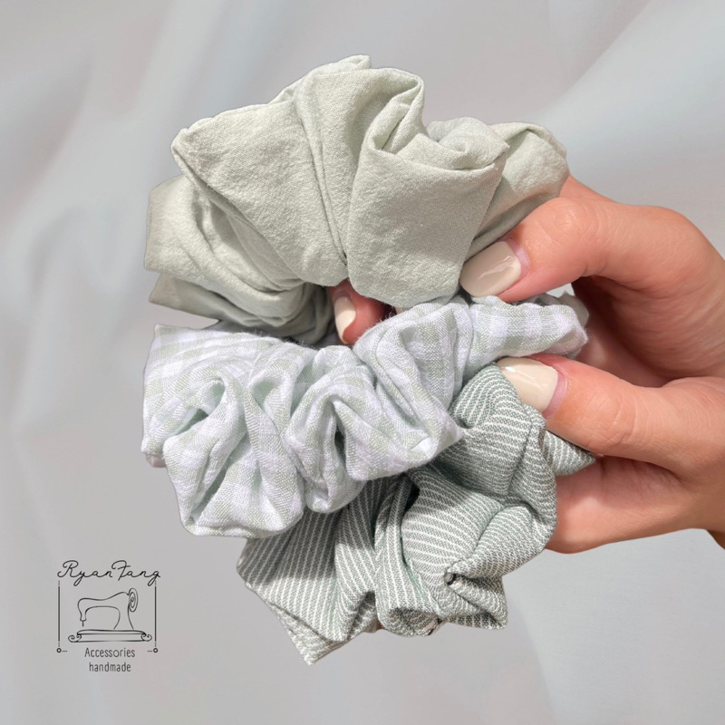 Dây buộc tóc Scrunchies Handmade [ Xanh]