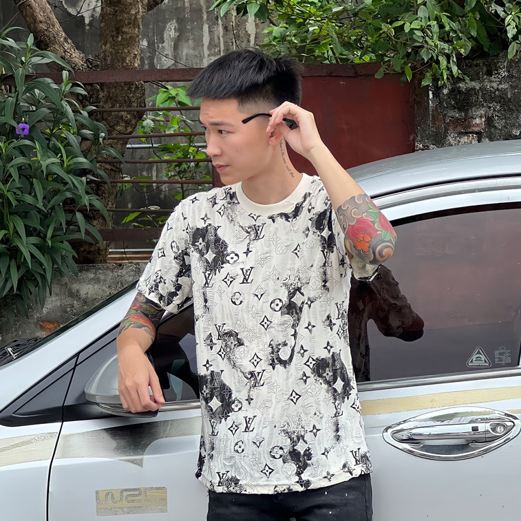 Áo Phông  Nam Nữ LV Rách In Họa Tiết Chất Liệu Cotton Thấm Hút Mồ Hôi, Thời Trang Nam Nữ Siêu Cấp