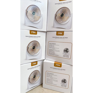 Quạt Super để bàn tích điện 6h