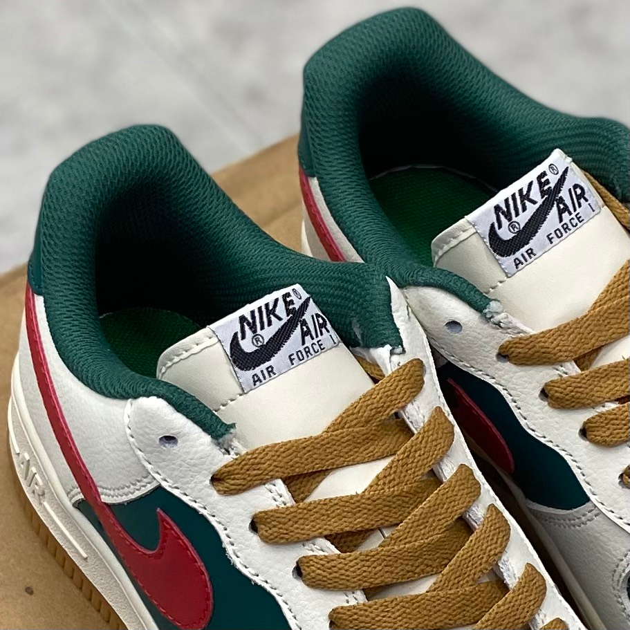 Giày thể thao sneaker