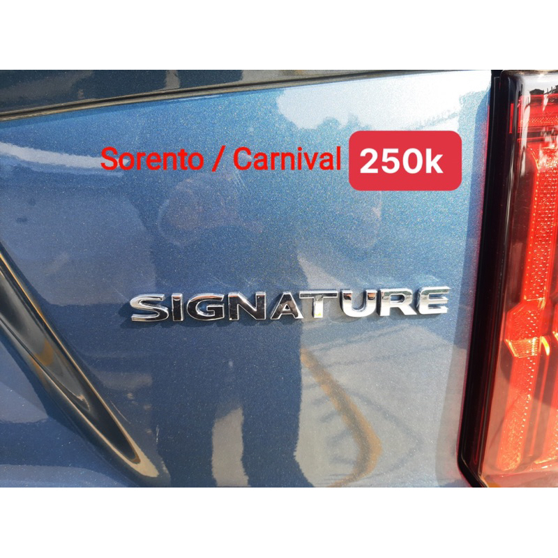 Logo Luxury, Premium, Signature của dòng xe KIA chính hãng