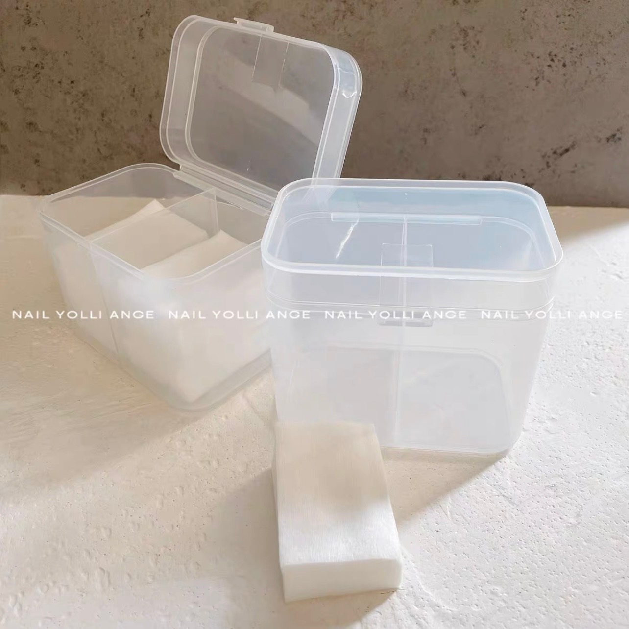 Hộp đựng giấy lau Gel