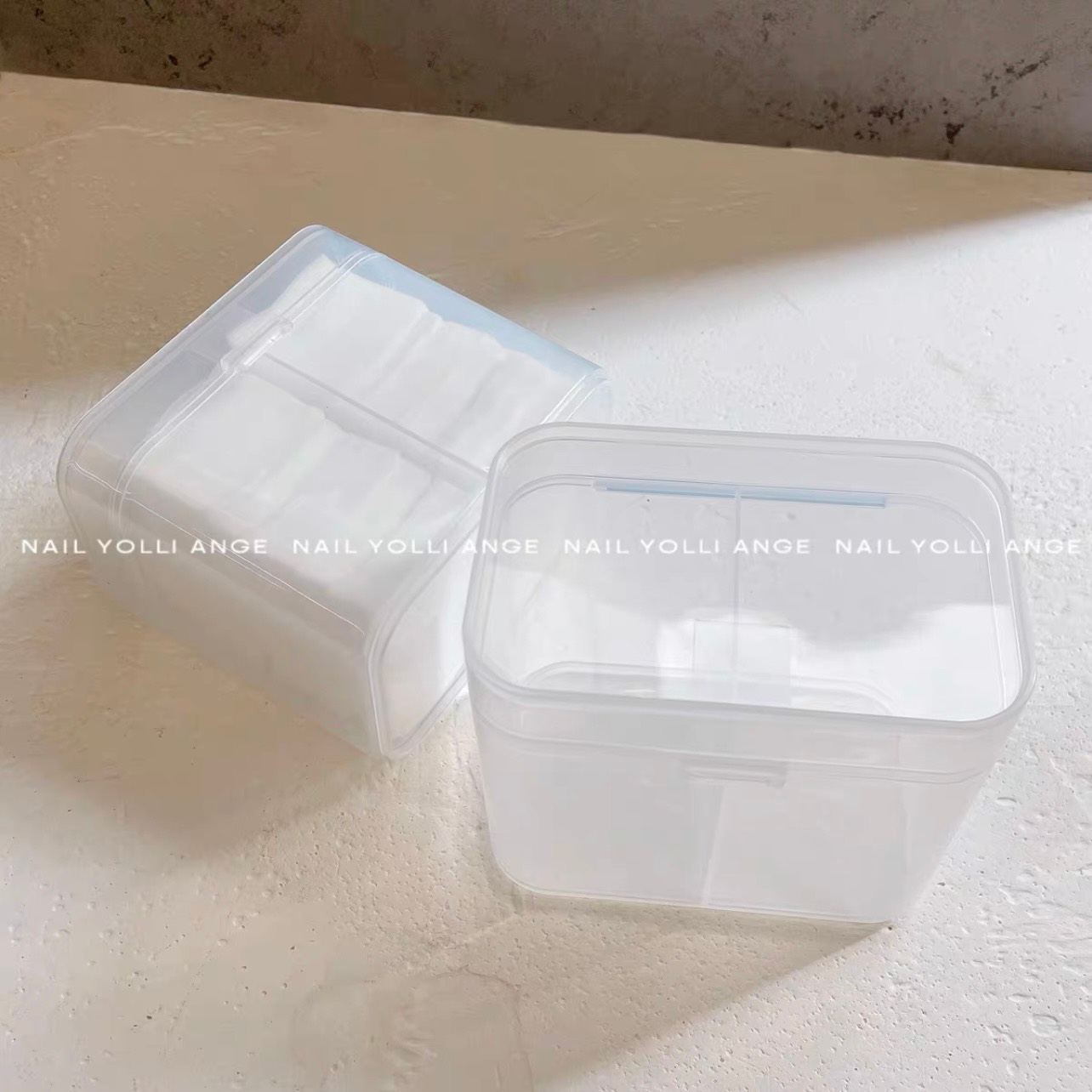 Hộp đựng giấy lau Gel