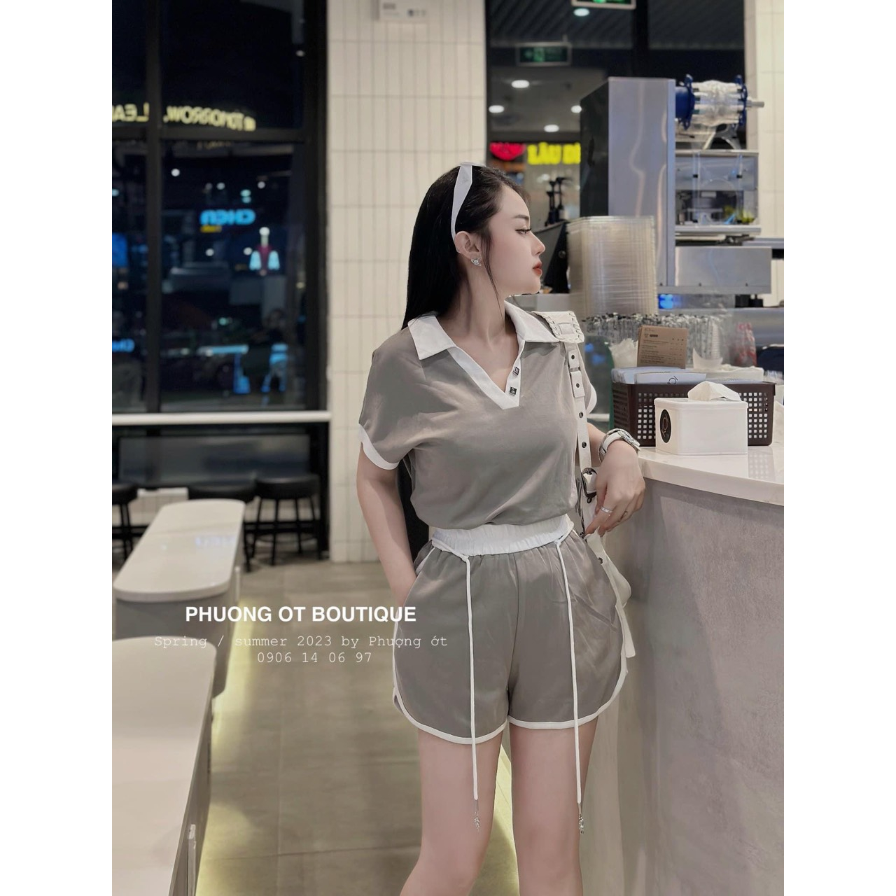 Set Bộ Đồ Nữ Áo Phông Cổ Đức Mix Quần Sooc Đùi Phối Viền Trắng Vạt Lượn Freesize